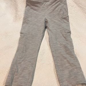 Like new lululemon crop pant